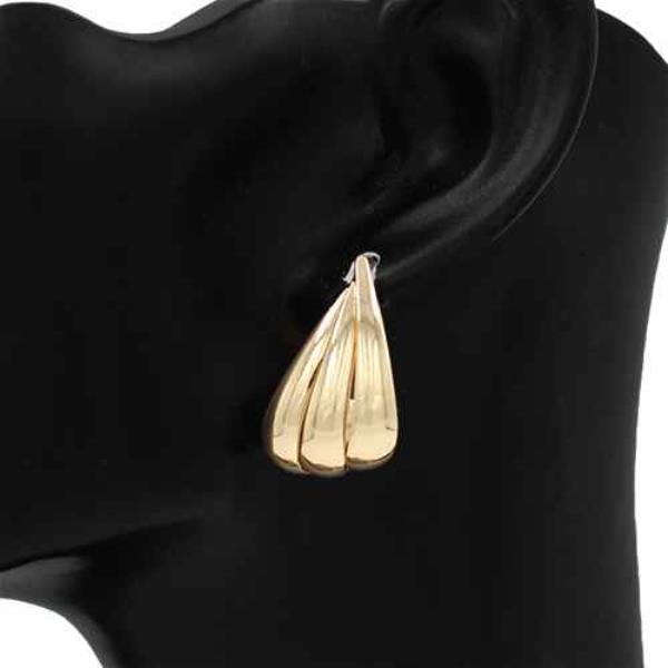 Metal Teardrop Stud Earring