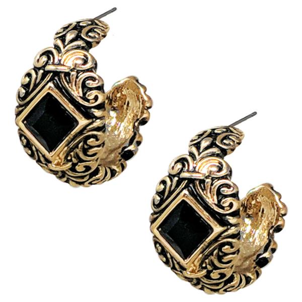 TAILORED FILIGREE TEXTURED WITH STONE HOOP EARRING