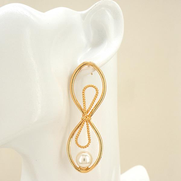 Infinity Pearl Earrings