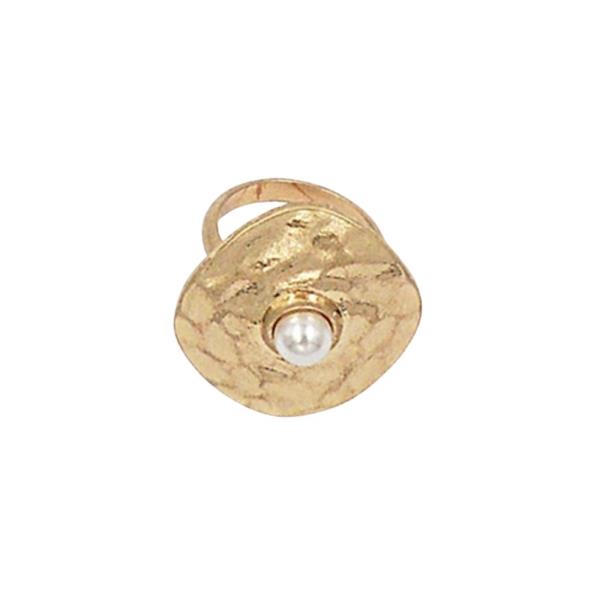 Pearl Warp Round Ring