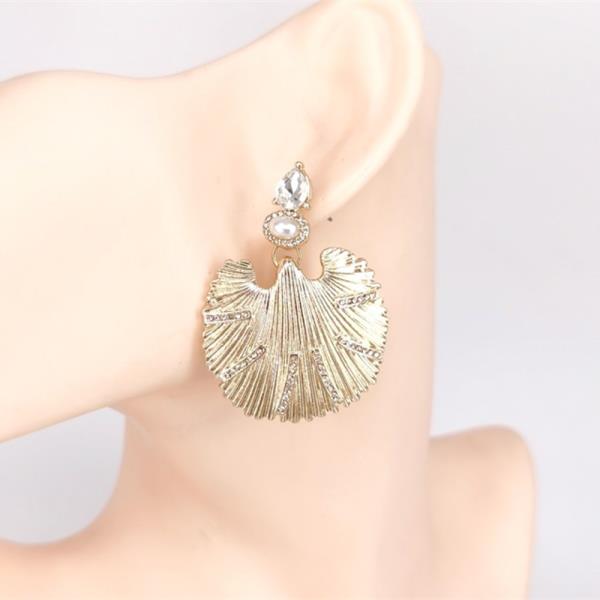 Shell Statement Earring