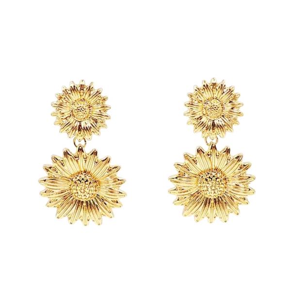 Daisy Dangle Earrings