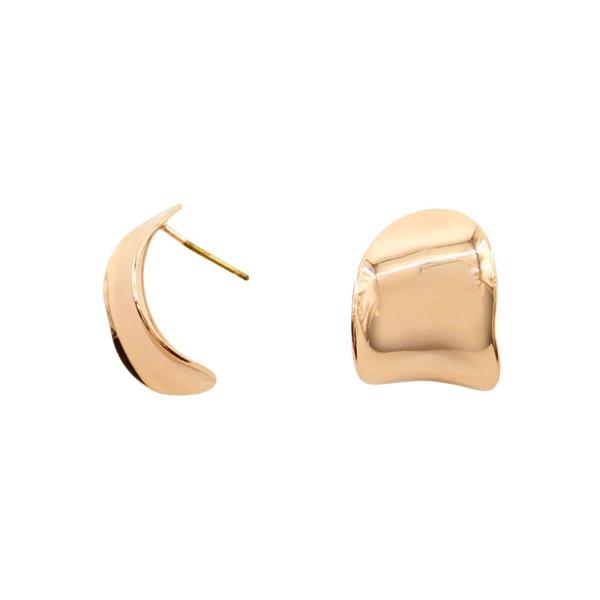 CUFF SHAPED HOOK EARRING