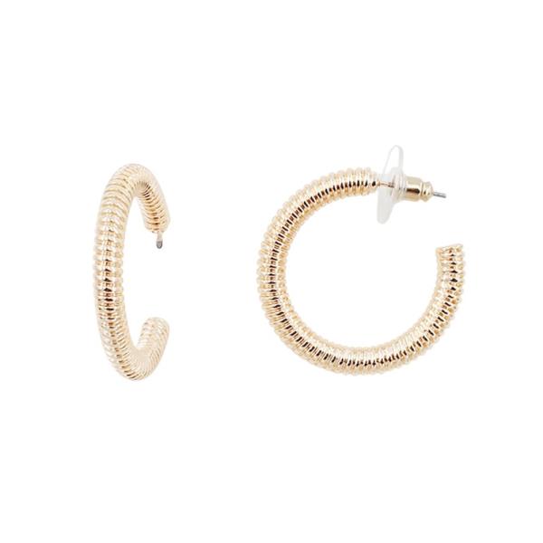 TEXTURED METAL HOOP EARRING