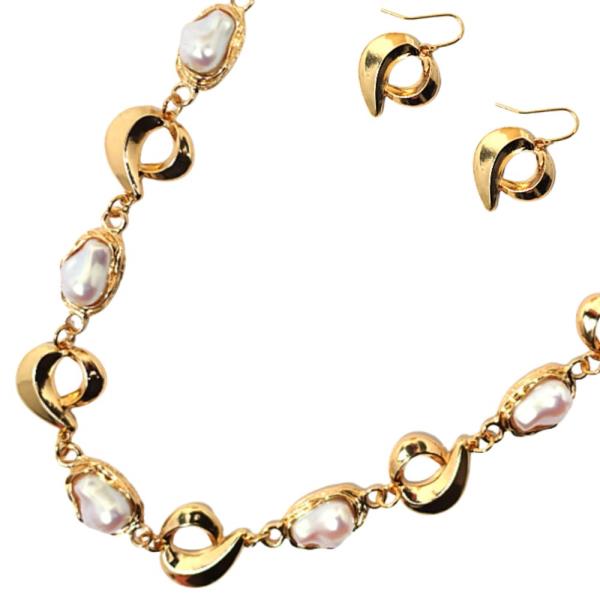 Metal Pearl Necklace Earring Set