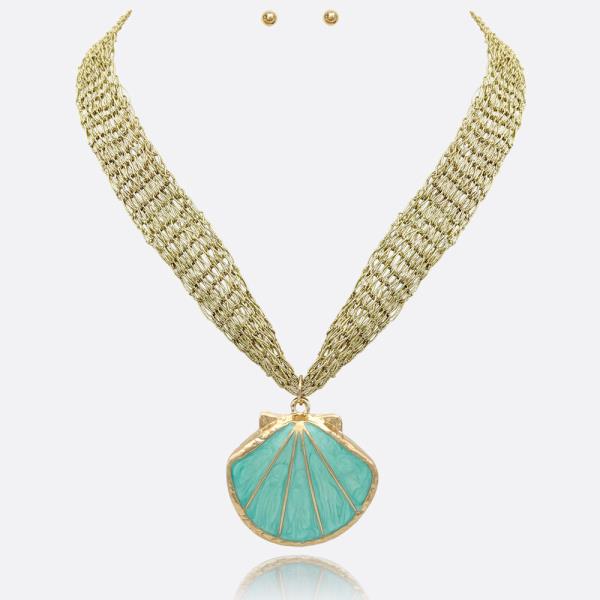 EPOXY SHELL PENDENT W MESH NECKLACE