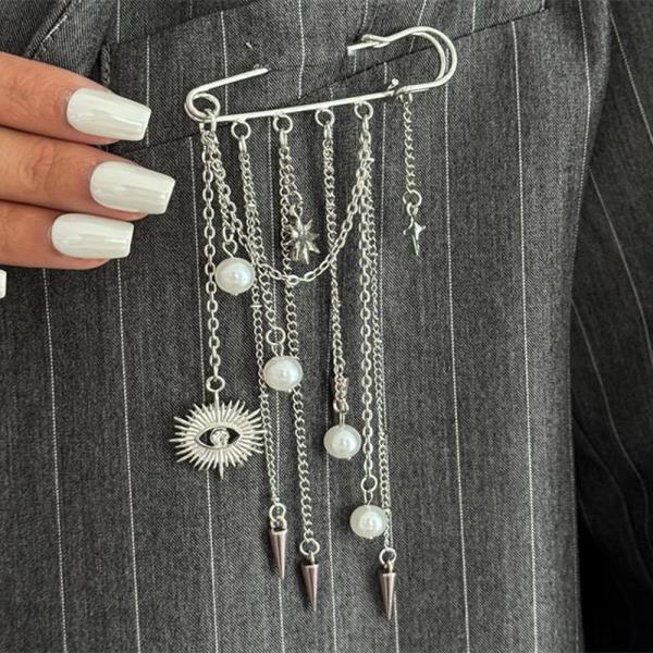 MULTI CHARM PEARL BROOCH