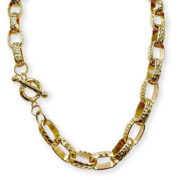 Textured Oval Link Toggle Necklace
