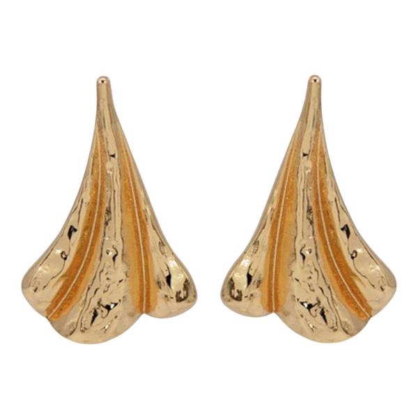 Metal Fan Stud Earring