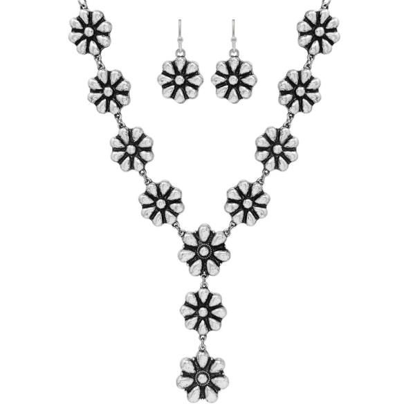 Western Flower Necklace Earring Set