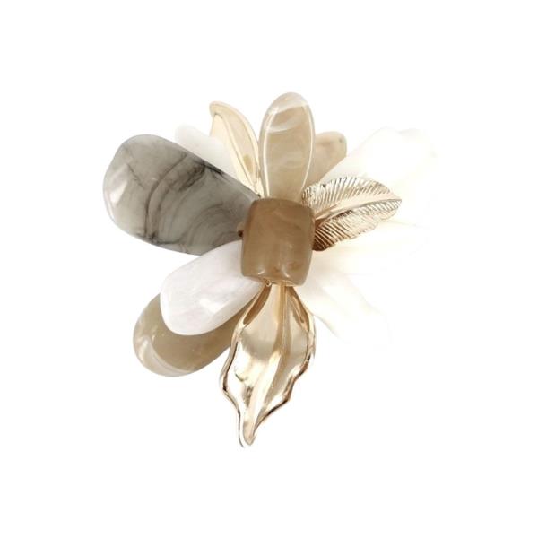 RESIN METAL FLOWER BROOCH