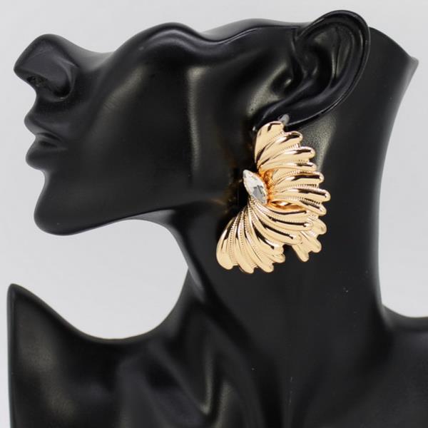 Textured Wing W Stone Earring