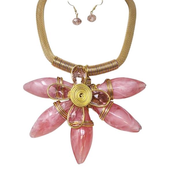 Acrylic Flower Pendant Necklace Set