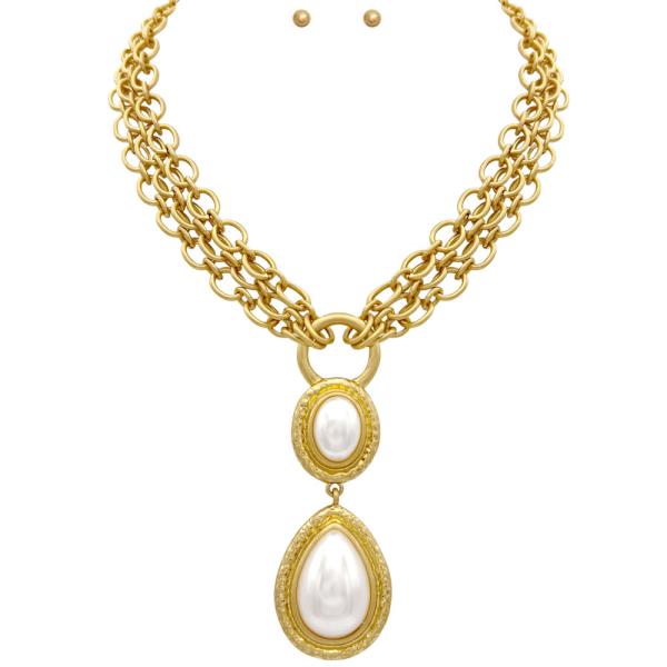 Artisan Drop Pendant W Pearl Necklace