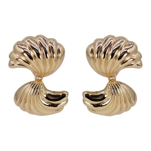 Sealife Ribbed Shell Stud Earring