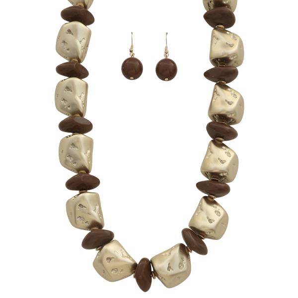 Two Tone Hammered Metal Disc Necklace Earring Set