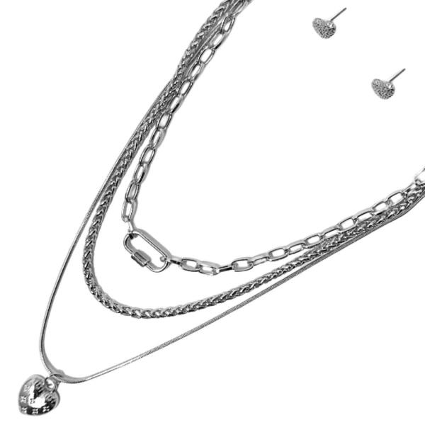 THREE LAYERED HEART PENDANT NECKLACE