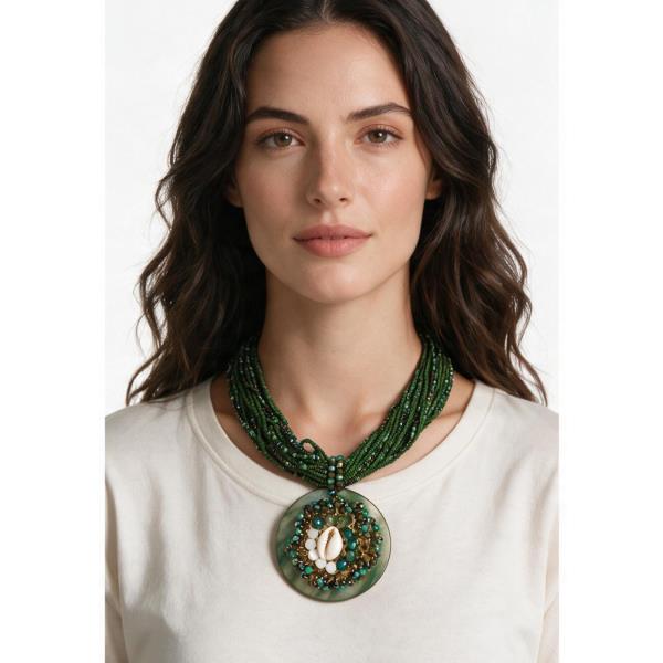 Layered Metal Pendant Necklace
