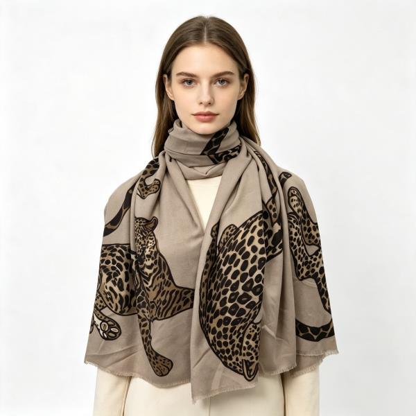 LEOPARD CAT PRINT LIGHTWEIGHT SCARF