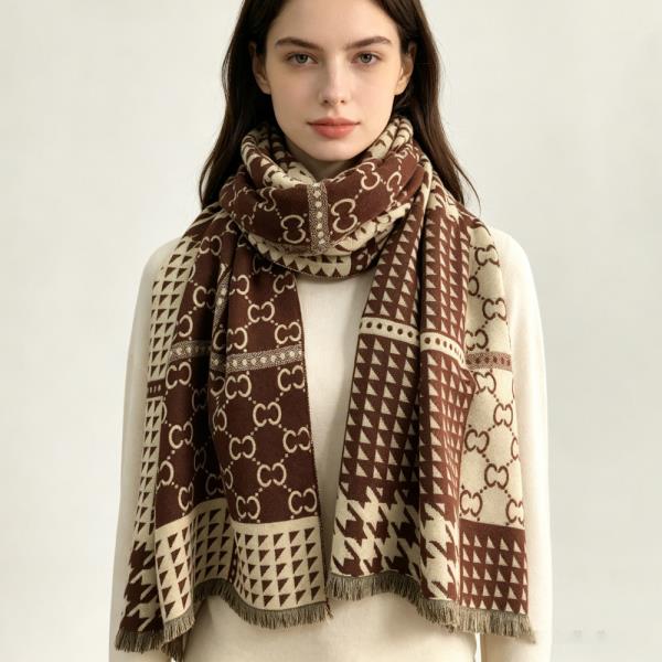 GEOMETRIC HOUNDSTOOTH PRINT OBLONG SCARF