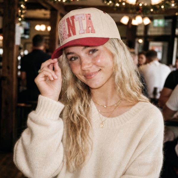 CC SANTA APPLIQUE TRUCKER HAT