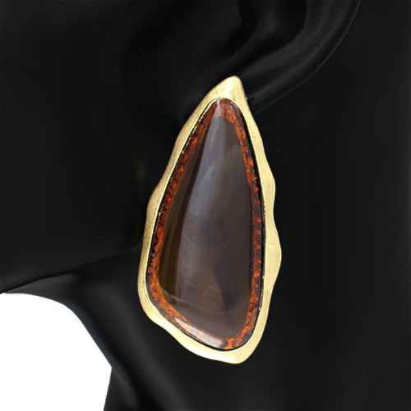 ABSTRACT STONE STUD EARRING