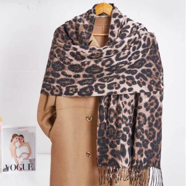 LEOPARD SCARF