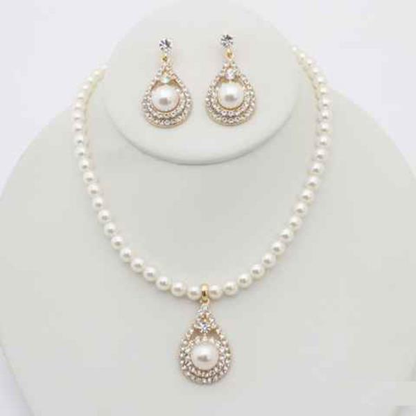 Pearl Rhinestone Pendant Necklace Earring Set