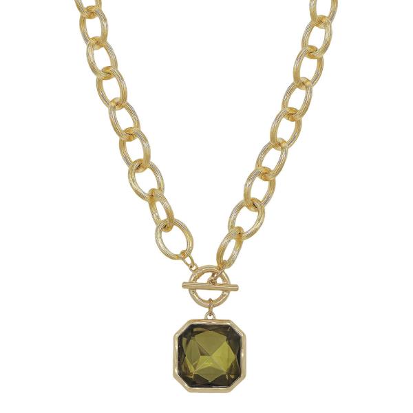 Chain Toggle 25mm Stone Pendant Short Necklace
