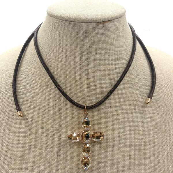 CORD NECKLACE W/STONES CROSS