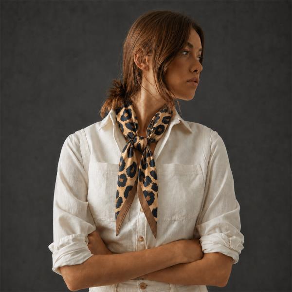 LEOPARD PRINT SOUARE SCARF