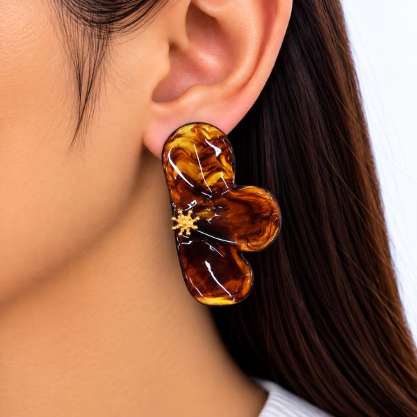 MARBLED OVERSIZED FLOWER STUD EARRING