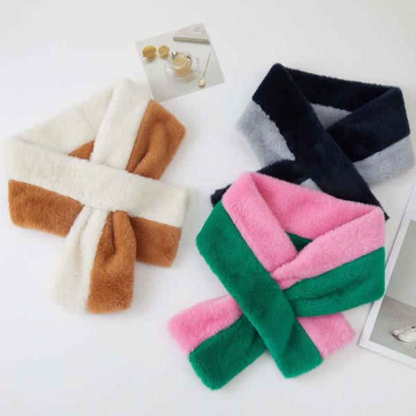 FUX FUR COLOR BLOCK PULL THROUGH SCARF