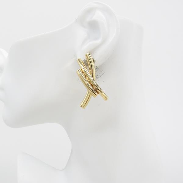 Metal Crisscross Bar Stud Earring