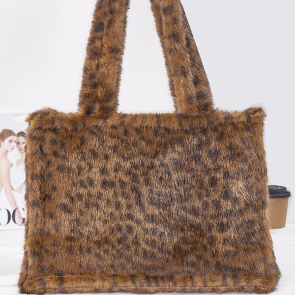 ANIMAL PRINT FUR TOTE BAG