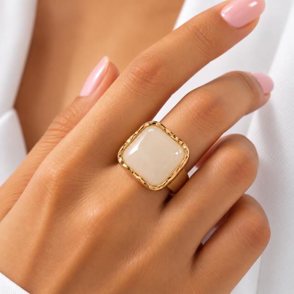 SQUARE CABOCHON BEZEL STRETCH RING