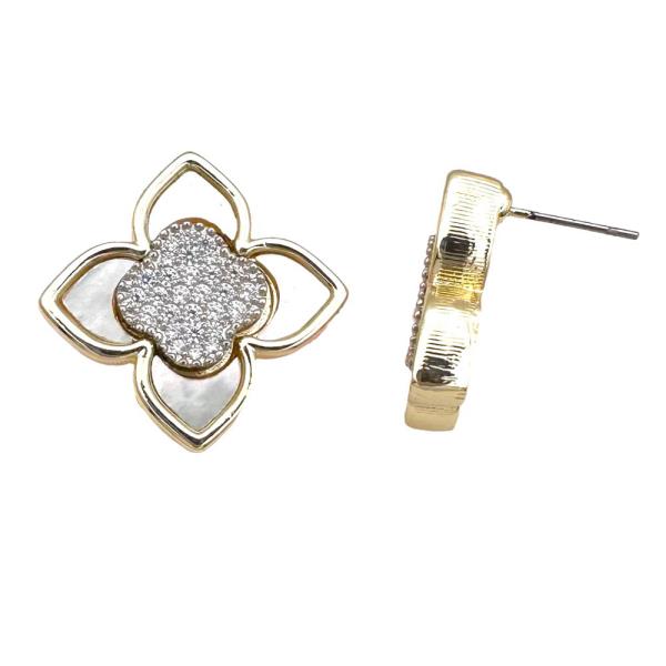 CZ FLOWER POST EARRING
