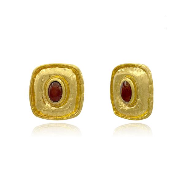 Metal Hammered Oval Cabochon Clip On Stud Earring
